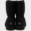 Black Chrome Heart Uggs Black Chrome Heart Uggs