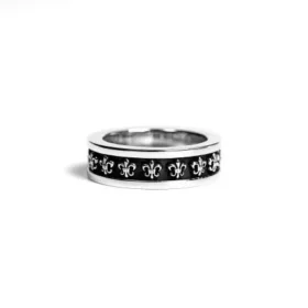 Small Bs Fleur Ring